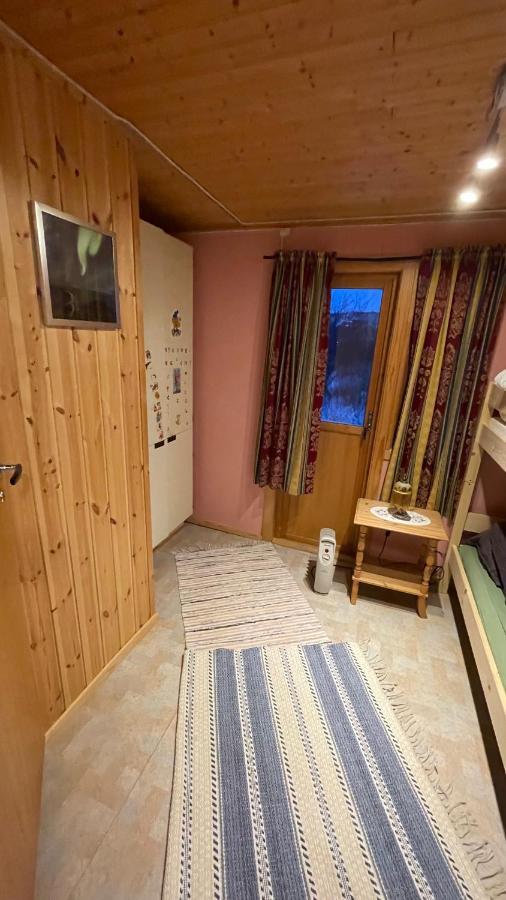 Koselig Hus I Sentrum Av Olderfjord Russenes ภายนอก รูปภาพ
